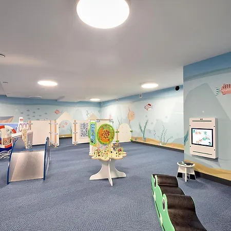 Nadmorskie Tarasy Deluxe Апартаменти *