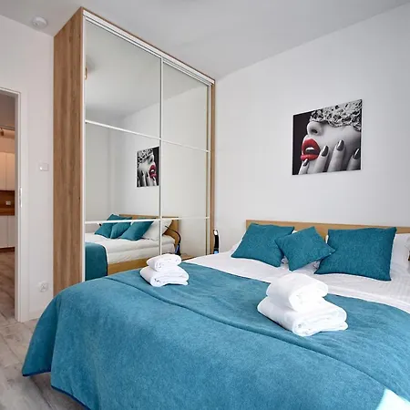 Nadmorskie Tarasy Deluxe Apartment